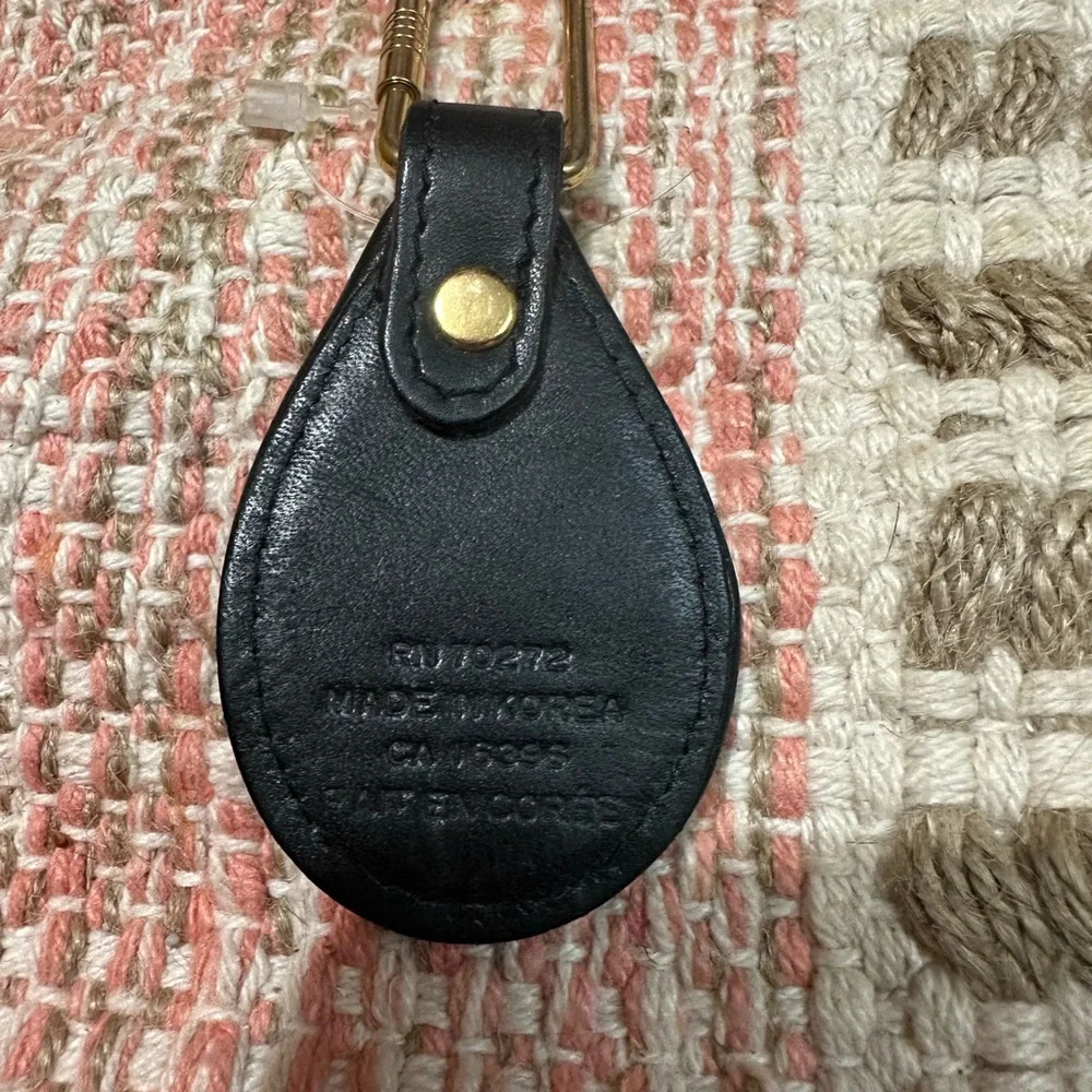 Vintage LEATHER Liz Claiborne keychain